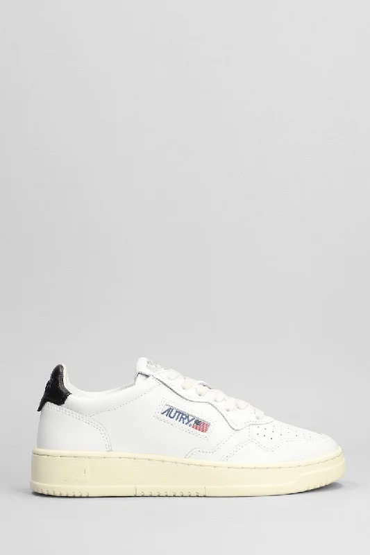 Autry Medalist Low Sneakers