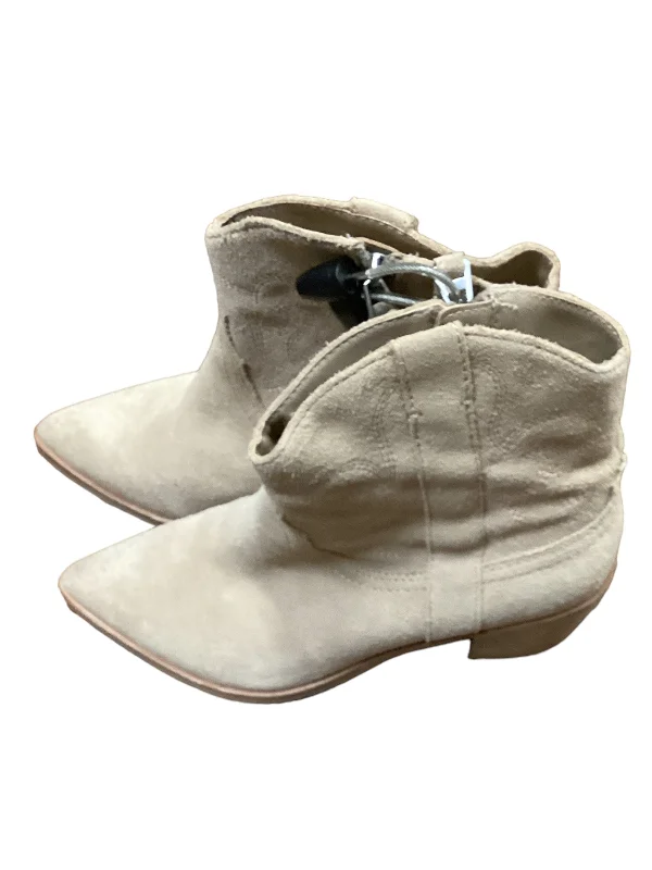 Boots Western By Dolce Vita  Size: 6