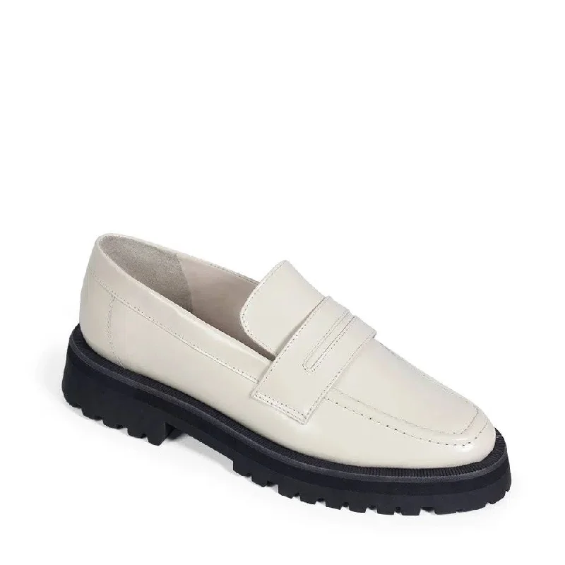 Glam Off White Loafer