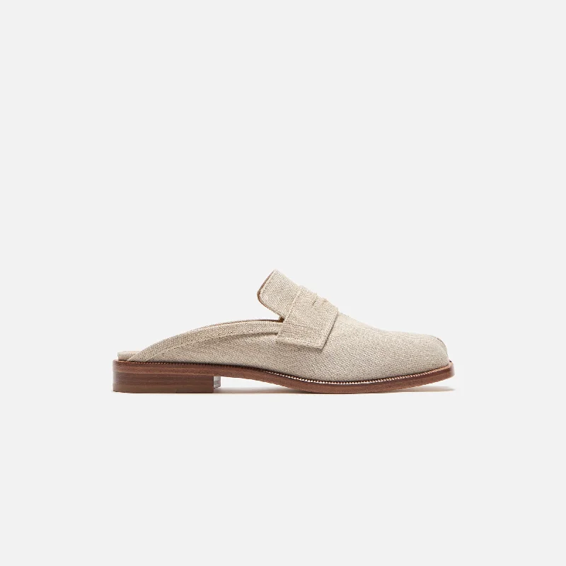 Maison Margiela WMNS Tabi City Loafer Mule - Natural