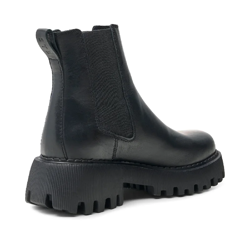 Posey Chelsea Boot (Black)