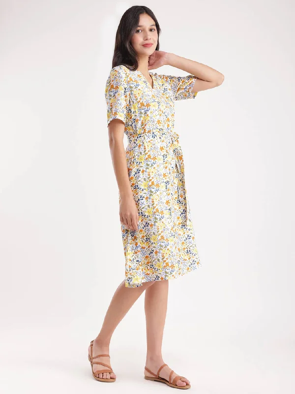 Floral Fit And Flare Dress - Multicolour