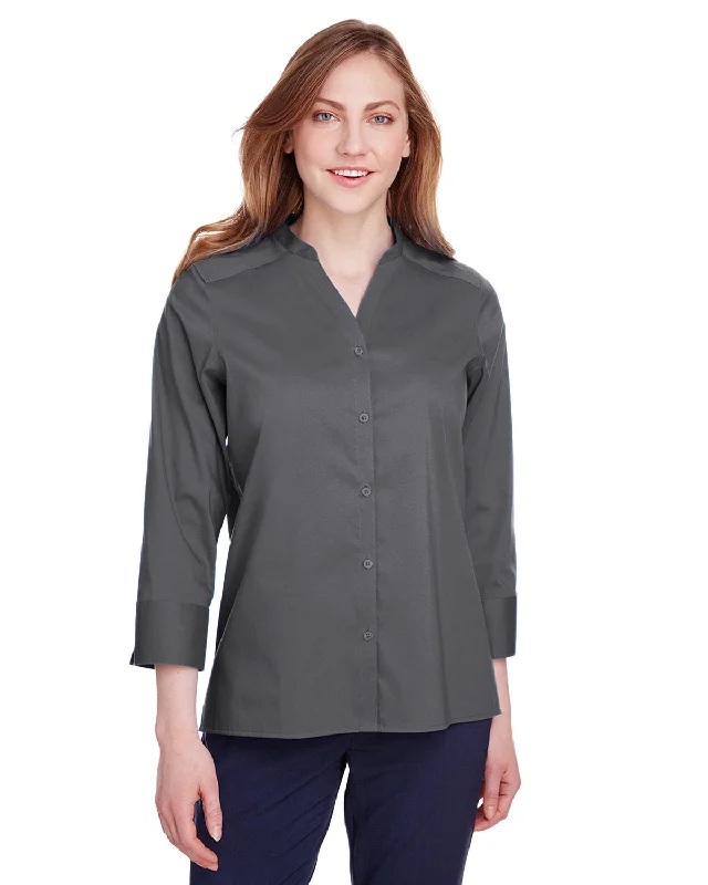 Devon & Jones DG560W Ladies' Crown  Collection Stretch Broadcloth 3/4 Sleeve Blouse