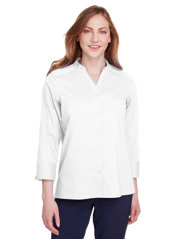 Devon & Jones DG560W Ladies' Crown  Collection Stretch Broadcloth 3/4 Sleeve Blouse